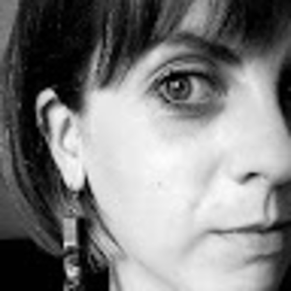Meet your Posher, Hilary